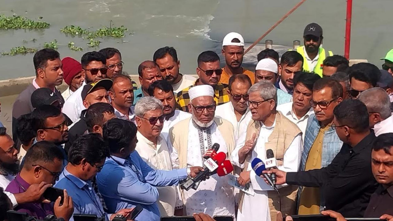 ক্ষমতায় গেলে পদ্মা-তিস্তার পানি বণ্টন ইস্যুতে গুরুত্ব দেবে বিএনপি: ফখরুল